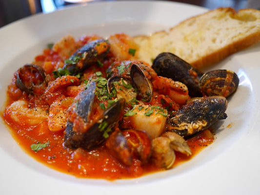What to Eat and Drink in Pisa