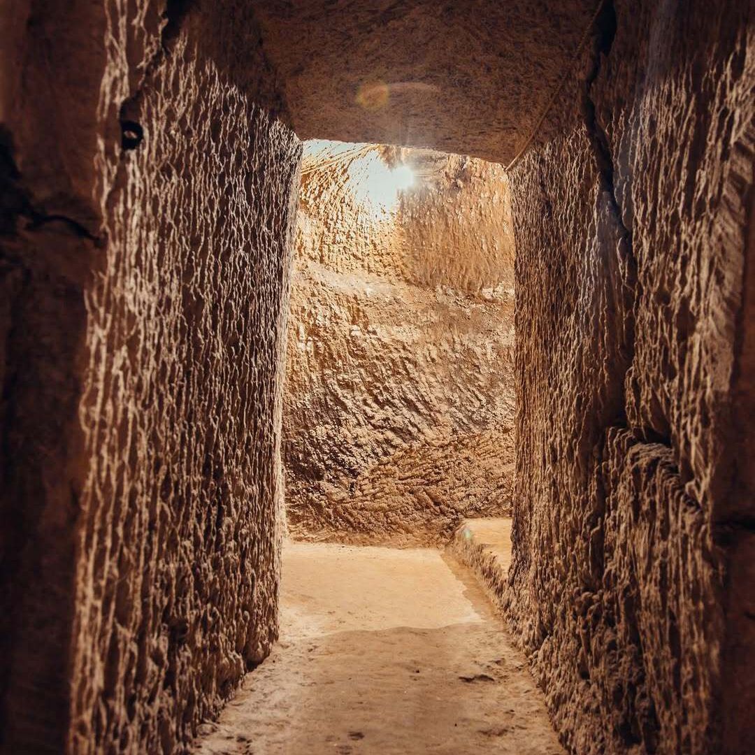 Underground Cave Visit with Food & Wine Tasting near Asti