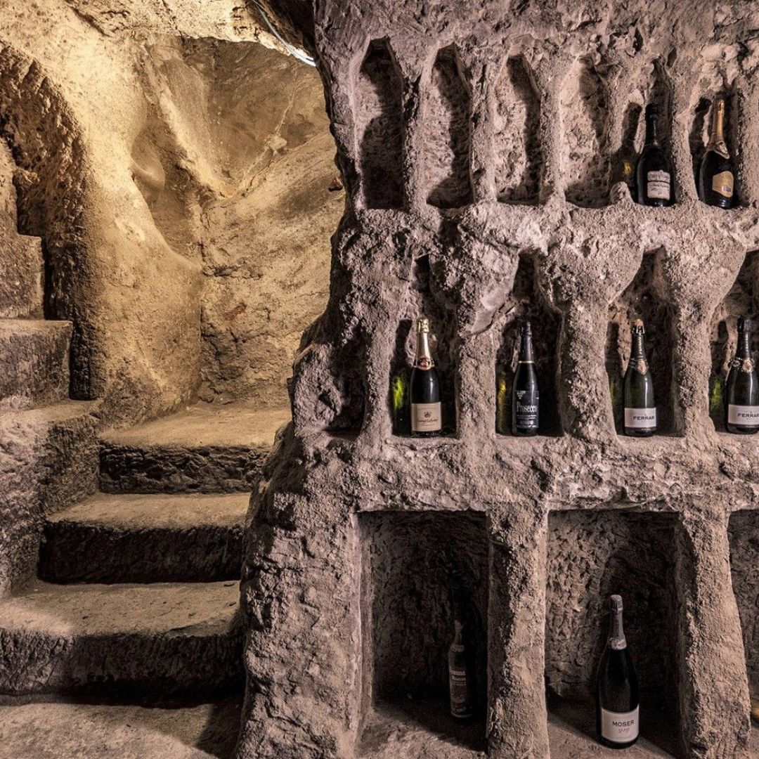 Underground Cave Visit with Food & Wine Tasting near Asti