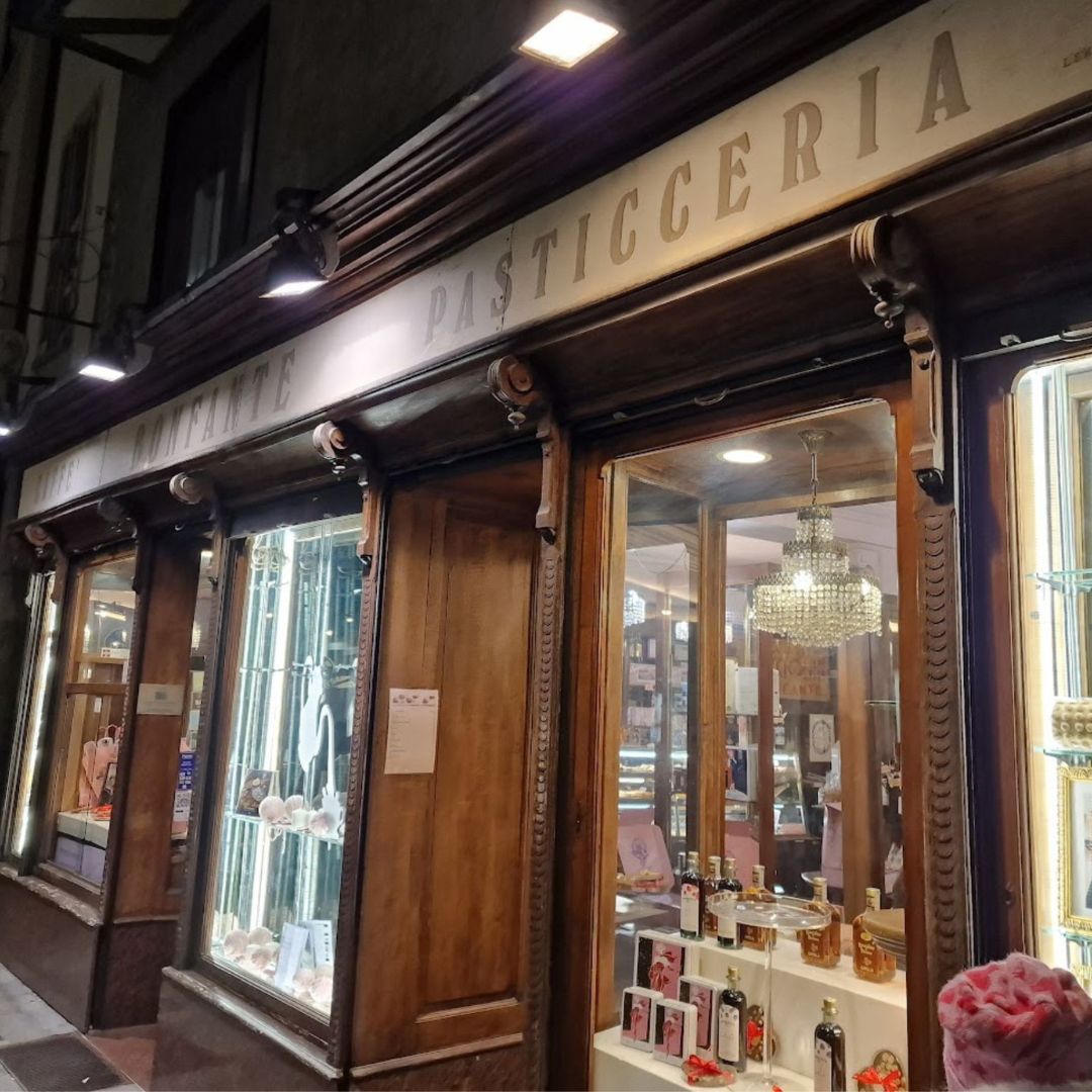 Famous Patisserie Visit and Tasting near Turin