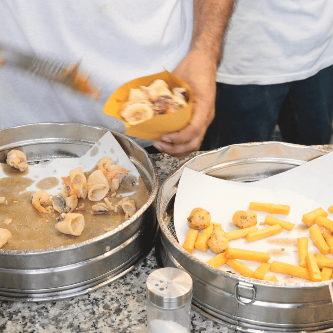 Guided Food Tour with Wine Tastings in Genoa