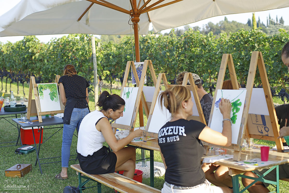 Esperienza artistica con degustazione di cibo e vino nei vigneti