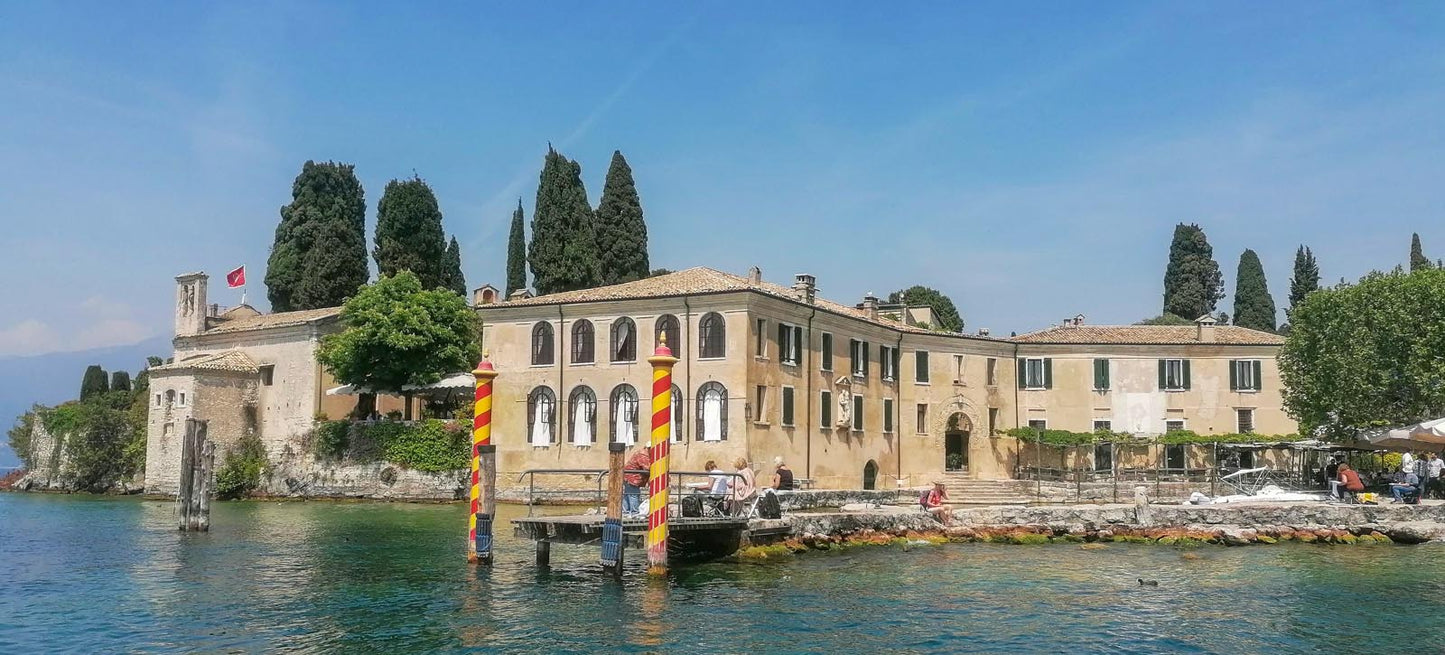 Sunset Cruise with wine aperitif from Lazise