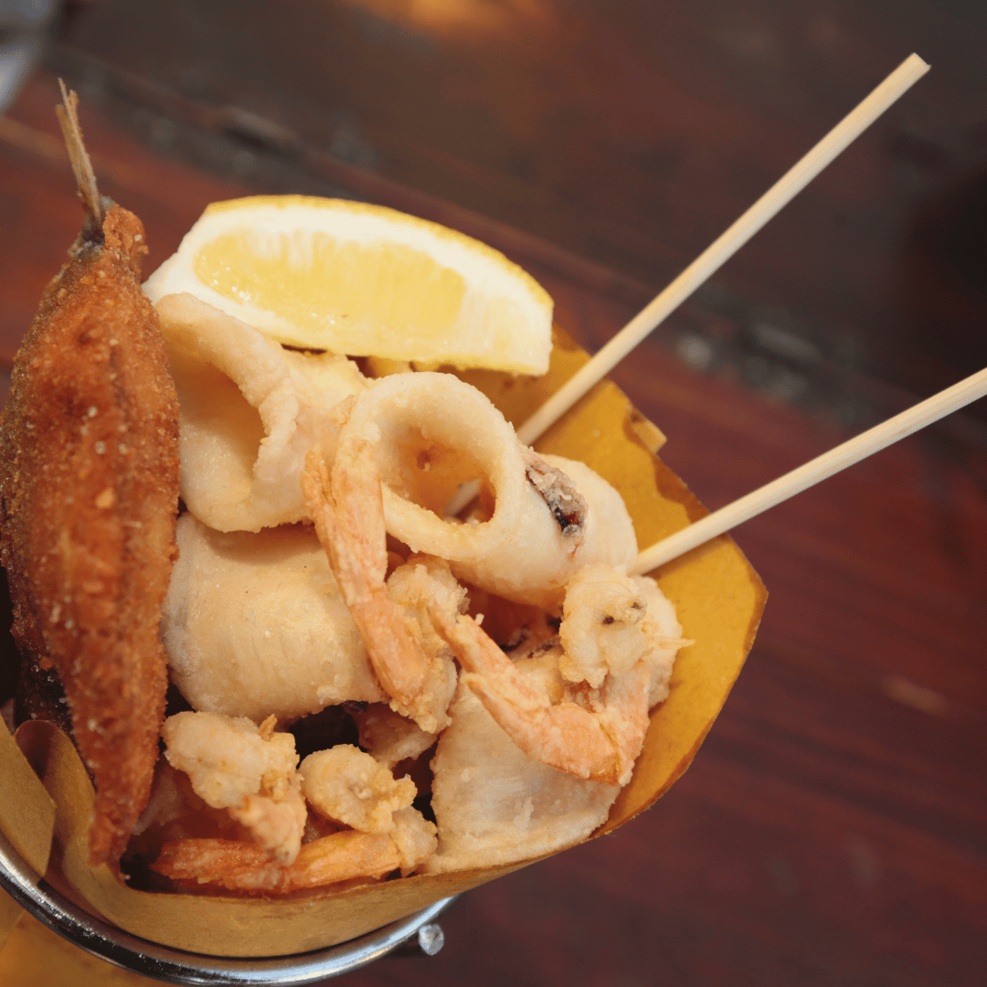Guided Food Tour with Wine Tastings in Genoa