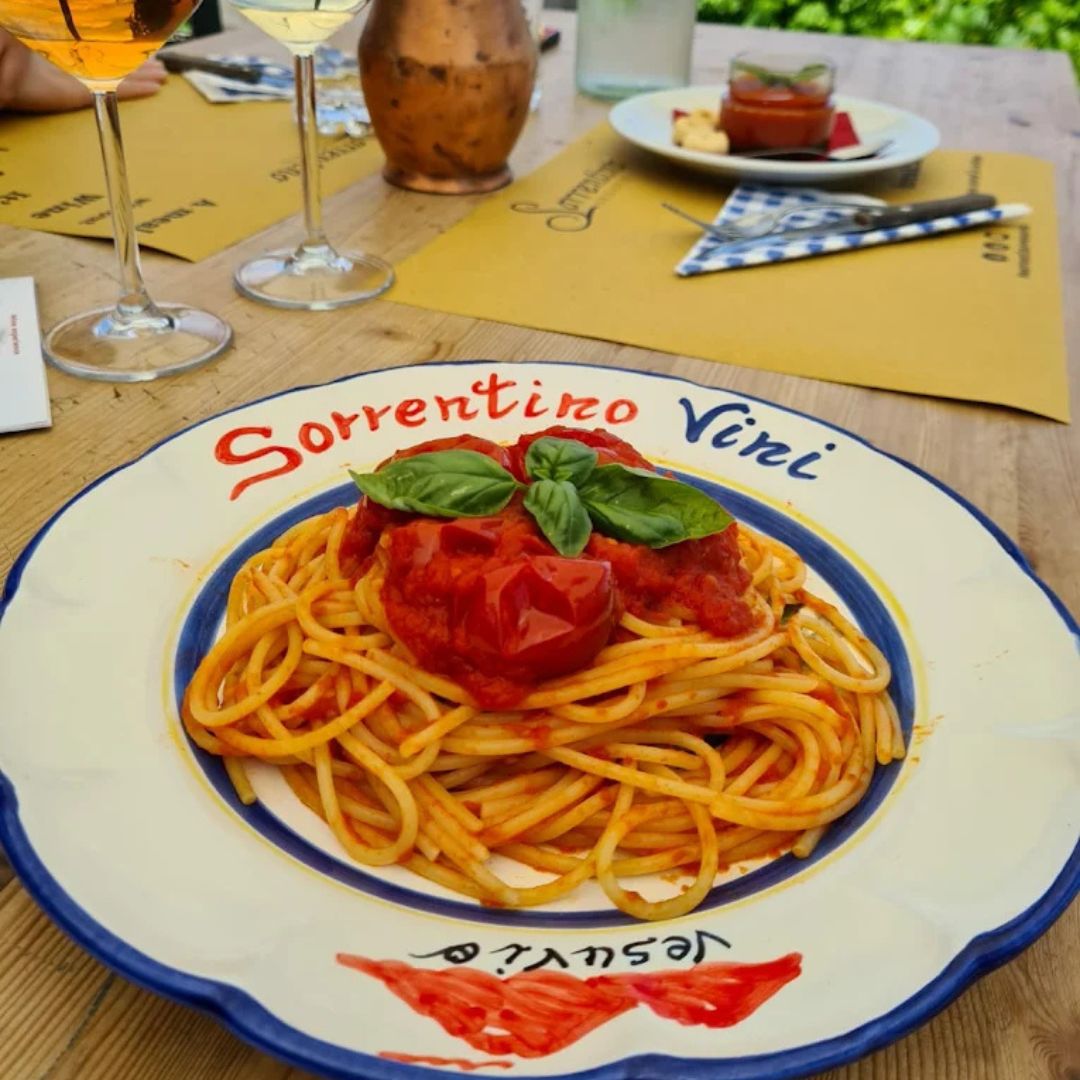 Winery Tour with Organic Wine Tasting & Lunch near Pompeii
