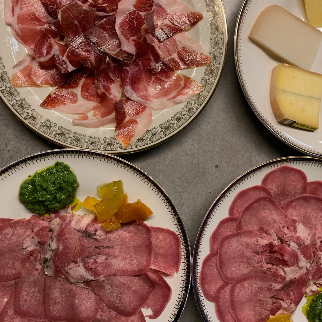 Wine Tasting with Local Bites in Pisa