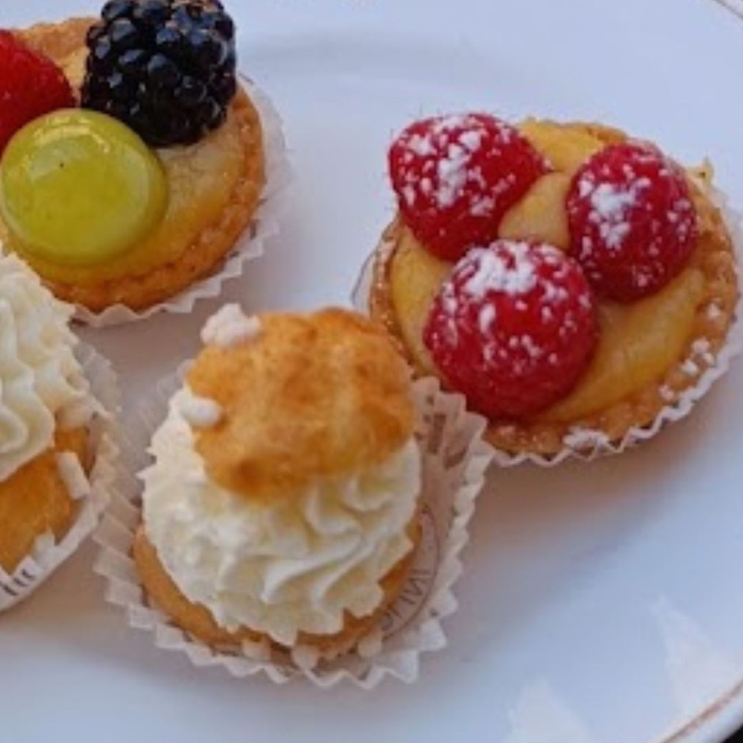 Famous Patisserie Visit and Tasting near Turin