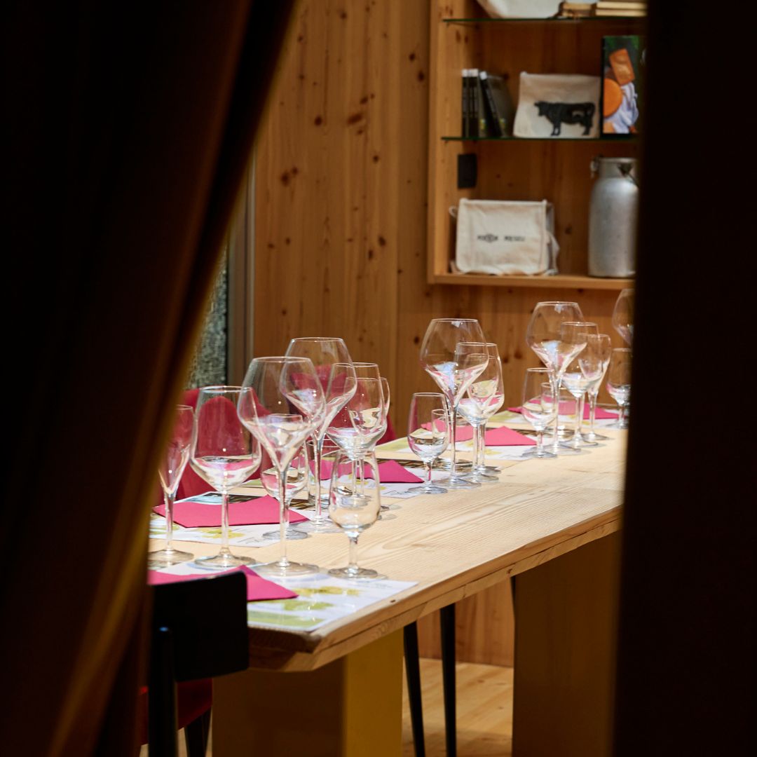 Dairy Tour with Cheese Tasting & Prosecco near Treviso