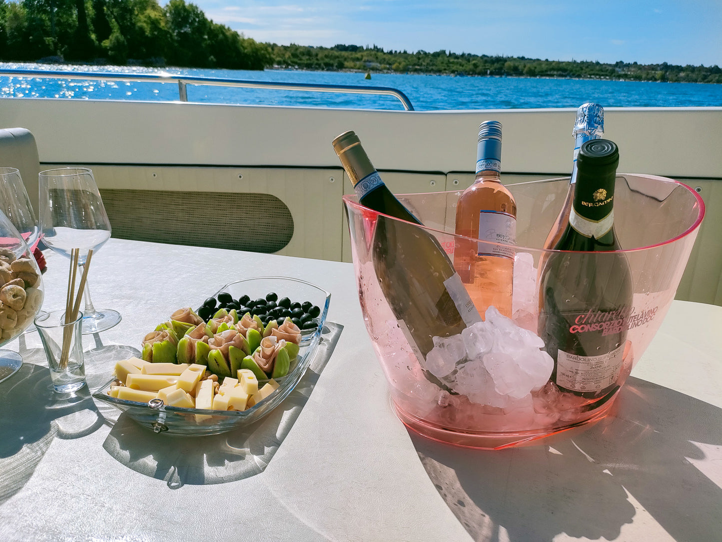 Sunset Cruise with wine aperitif from Lazise