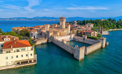 4 hours Boat Cruise on Lake Garda from Lazise