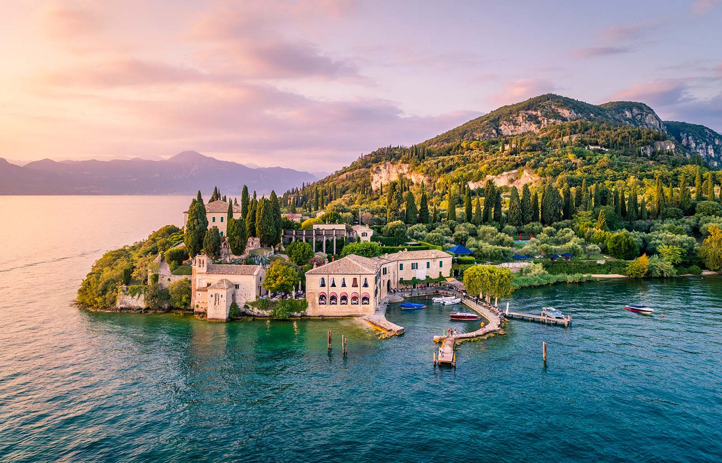 4 hours Boat Cruise on Lake Garda from Lazise