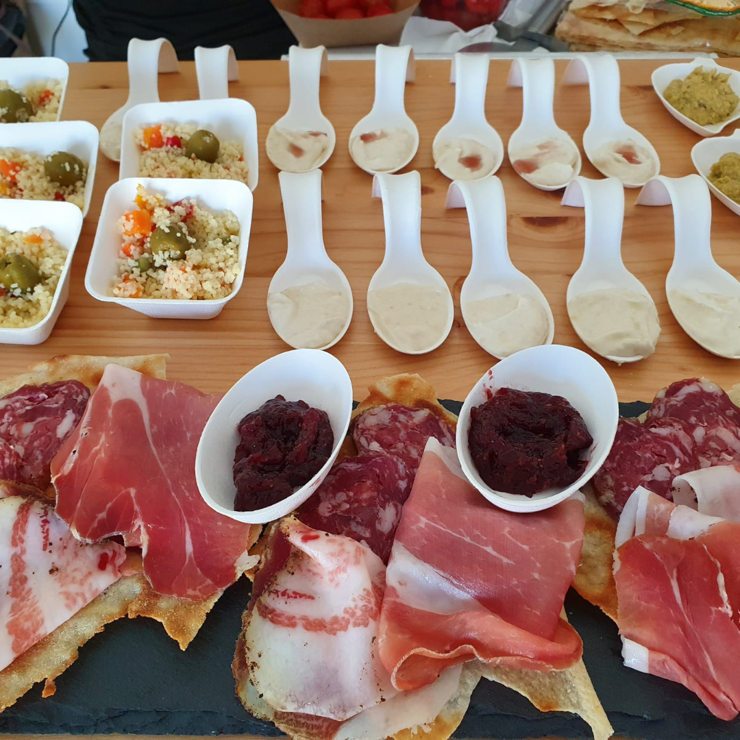 Boutique-Weingut-Tour mit Wein- und Essenverkostung in der Nähe von Cagliari