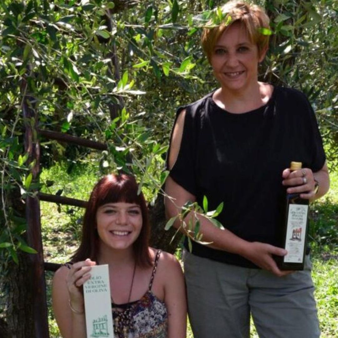 Olive Mill Tour with Oil & Food Tasting near Chianciano, Siena & Perugia
