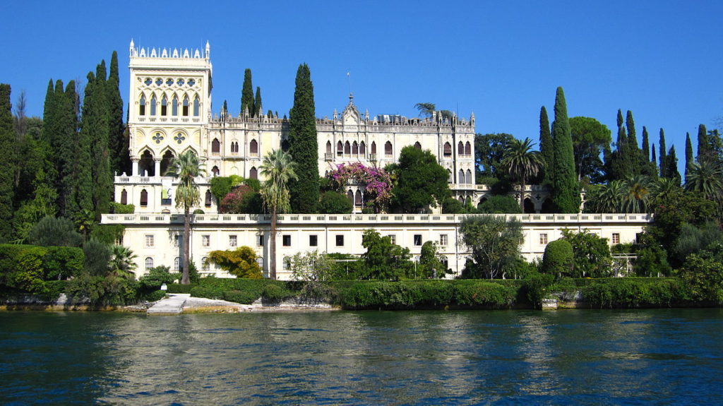 4 hours Boat Cruise on Lake Garda from Lazise