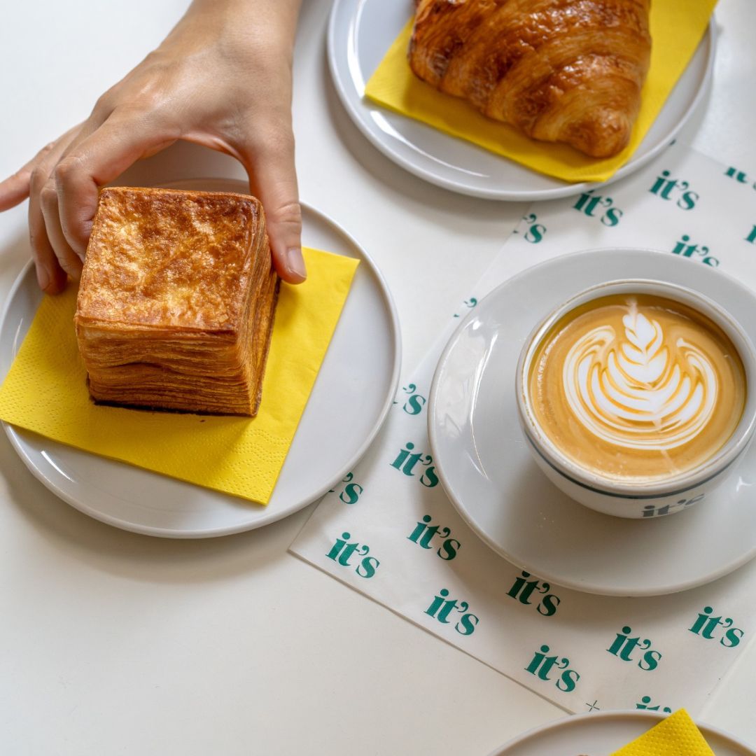 Esperienza di Degustazione di Caffè Napoletano con Pasticceria