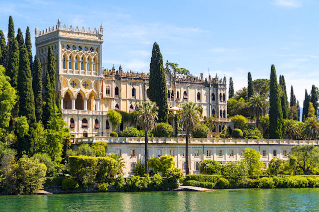 4 hours Boat Cruise on Lake Garda from Lazise