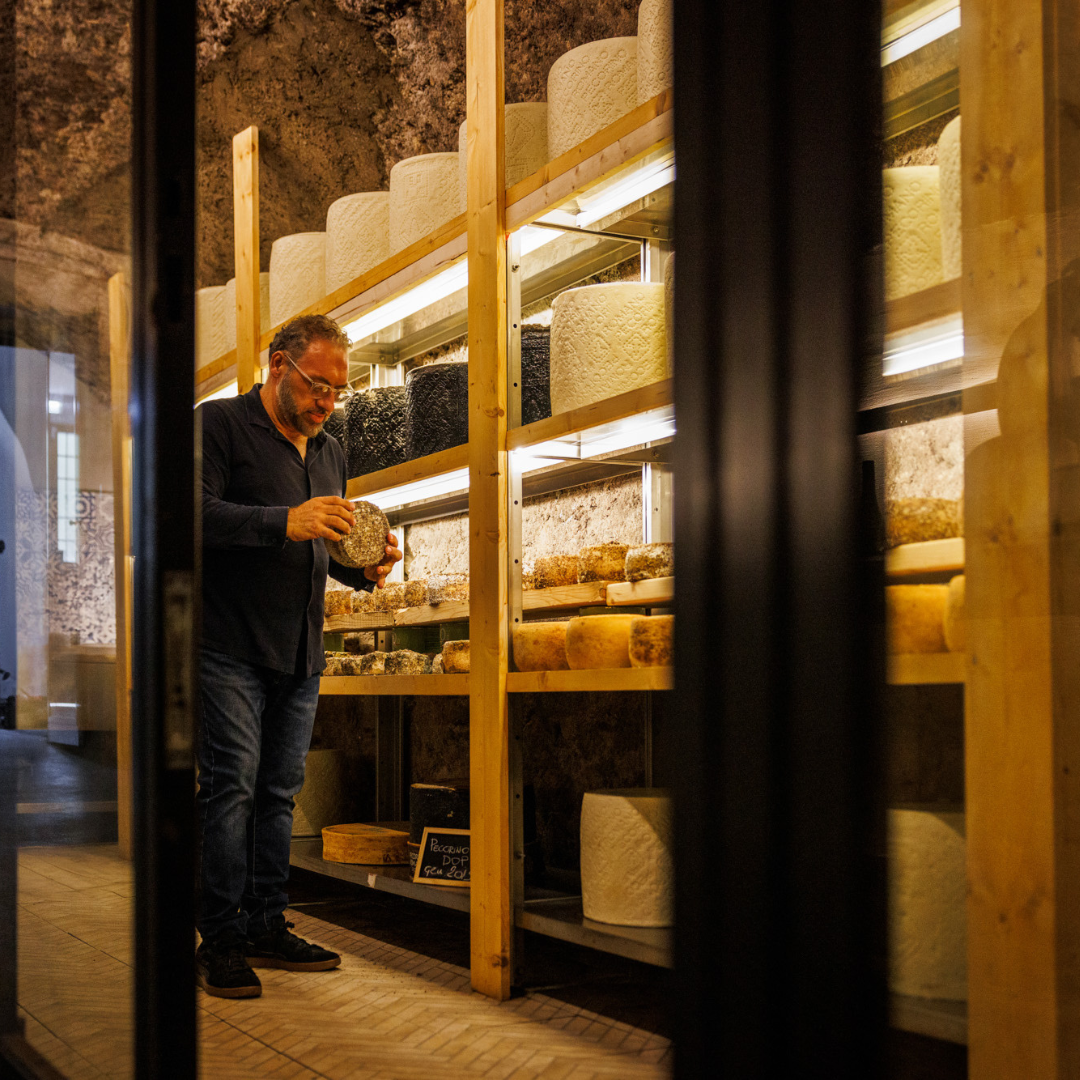 Luxury Cheese Tasting with Wine & Snacks in Rome 4 Rome