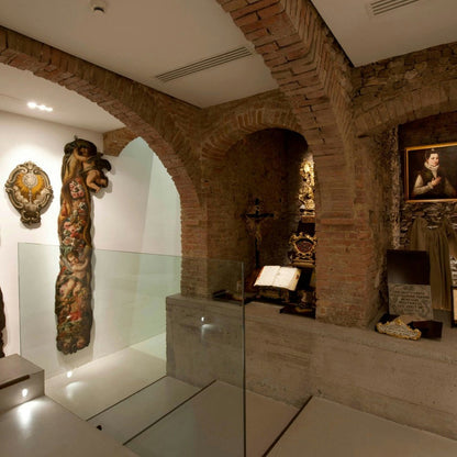 Arezzo Medioeval Games & Quarter Memorabilia Museum Tour 3 Arezzo