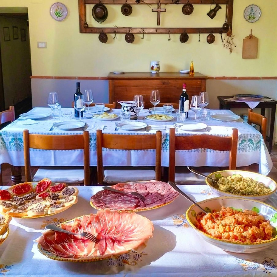Organic Winery Tour with Wine & Food Tasting in Arezzo 2 Arezzo