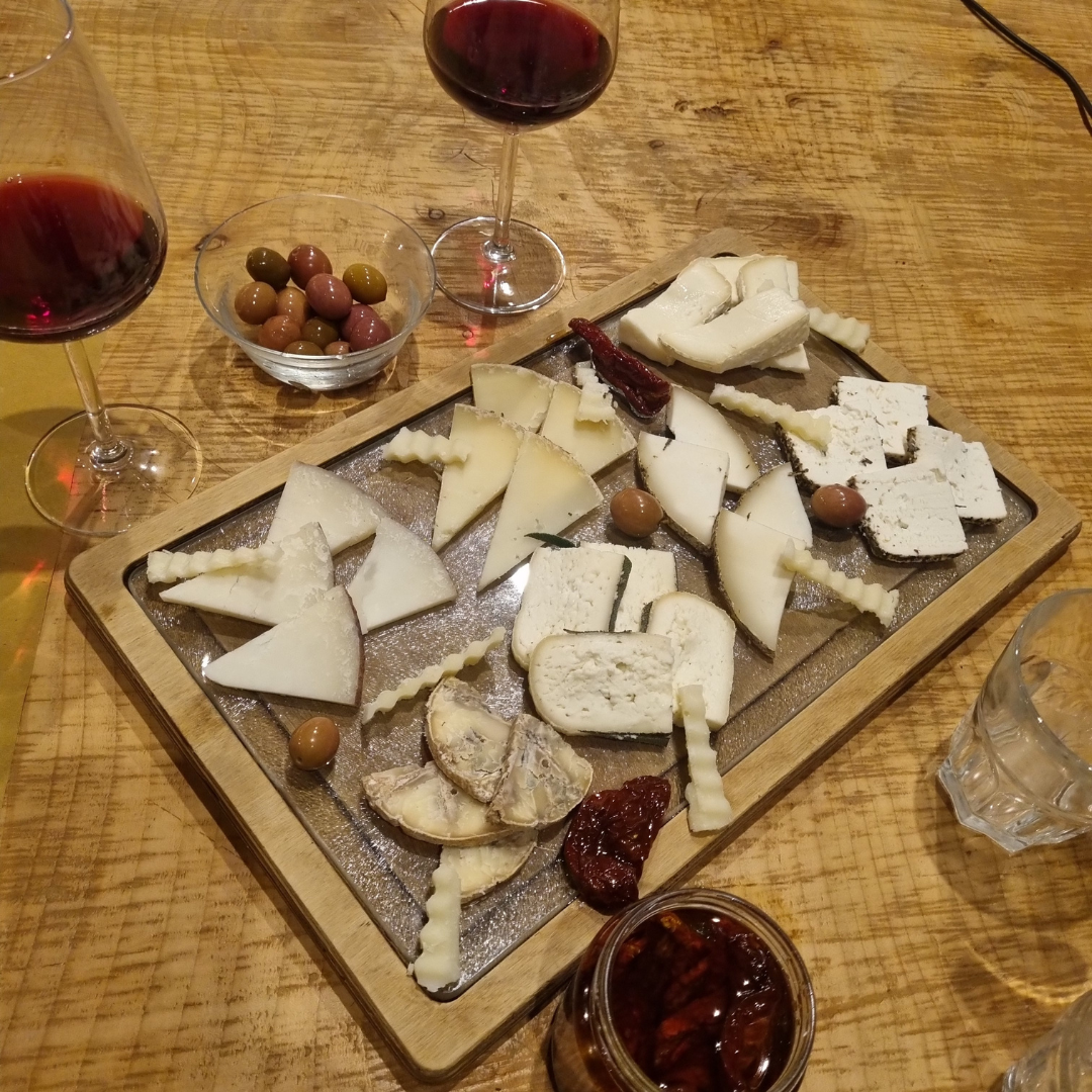 Luxury Cheese Tasting with Wine & Snacks in Rome 5 Rome