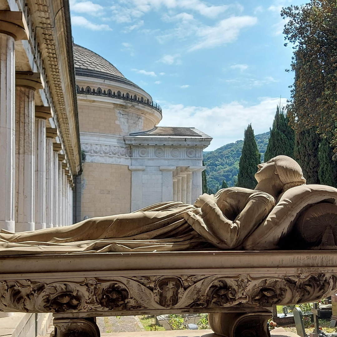 Genoa Burial & Street Art Tour 3 Genova