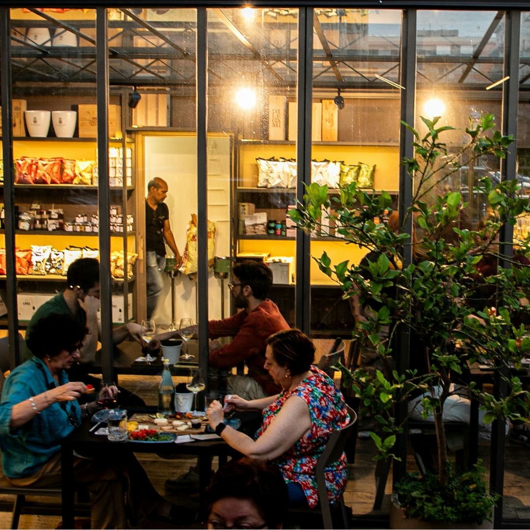 Easy Sicilian Wine Tasting with Local Food in Palermo 1 Palermo