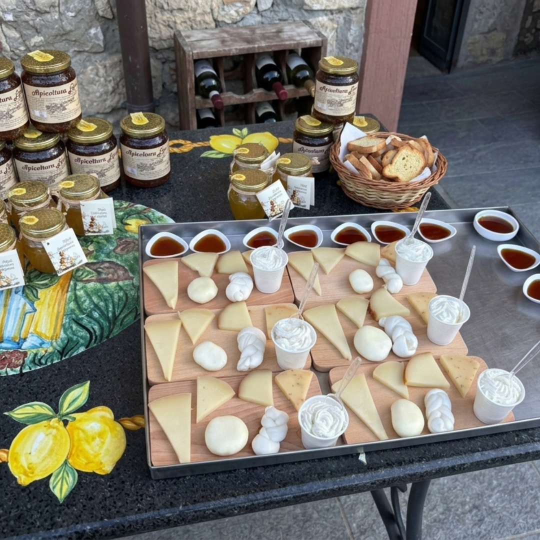 Sorrento Mozzarella Making Show & Dairy Tour 1 Napoli
