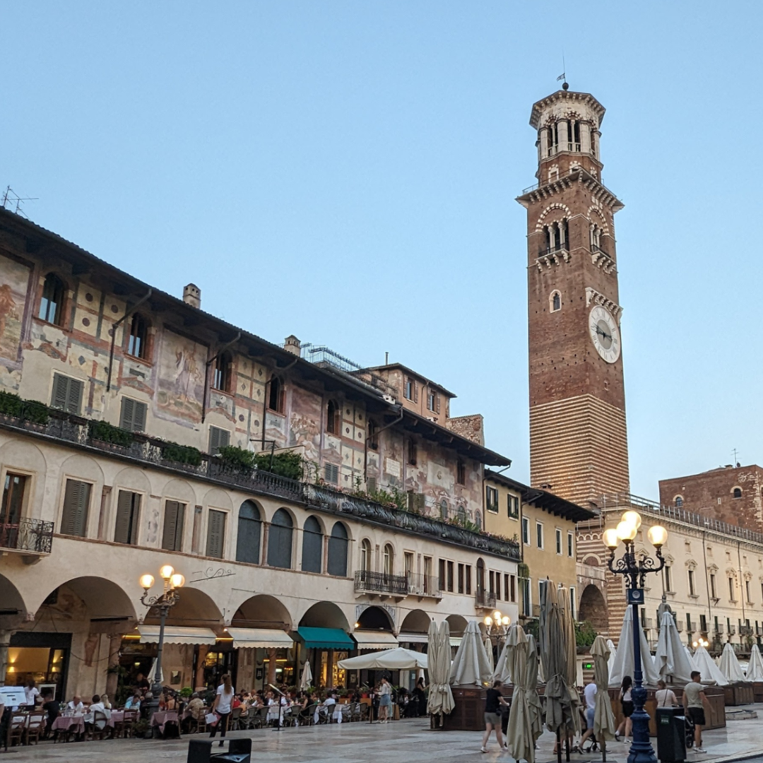 Guided Walking Tour in Verona