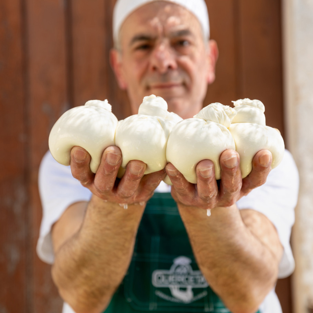 Mozzarella Making Show & Farm Tour in Putignano 2 Bari